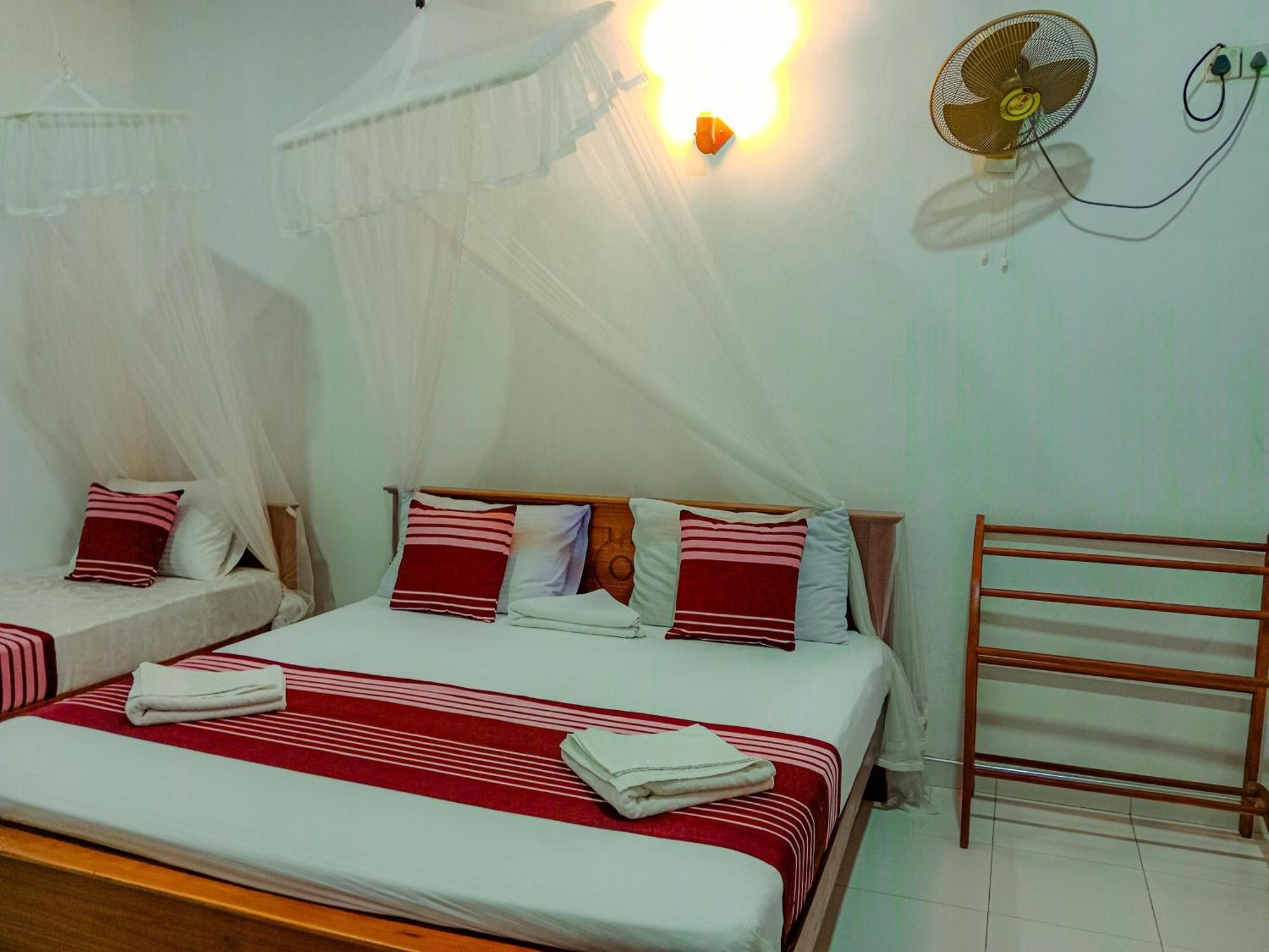 Sigiriya Peacock Homestay Εξωτερικό φωτογραφία
