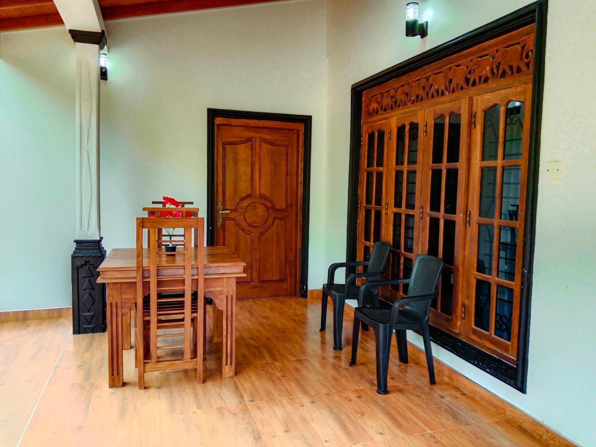 Sigiriya Peacock Homestay Εξωτερικό φωτογραφία