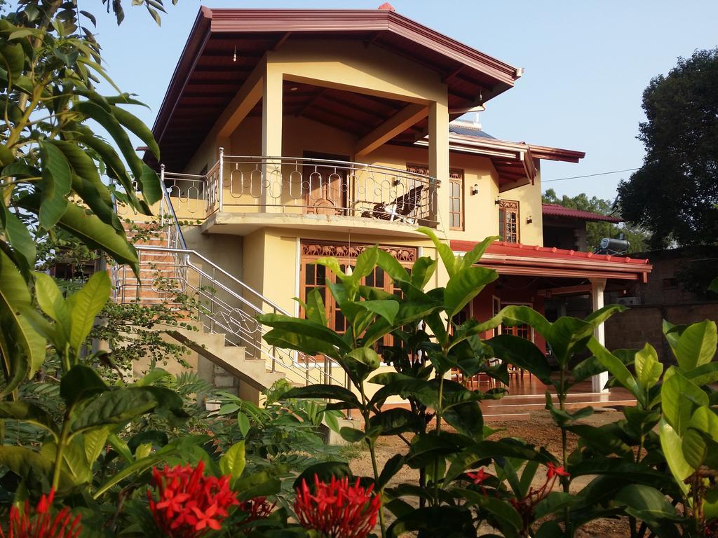 Sigiriya Peacock Homestay Εξωτερικό φωτογραφία